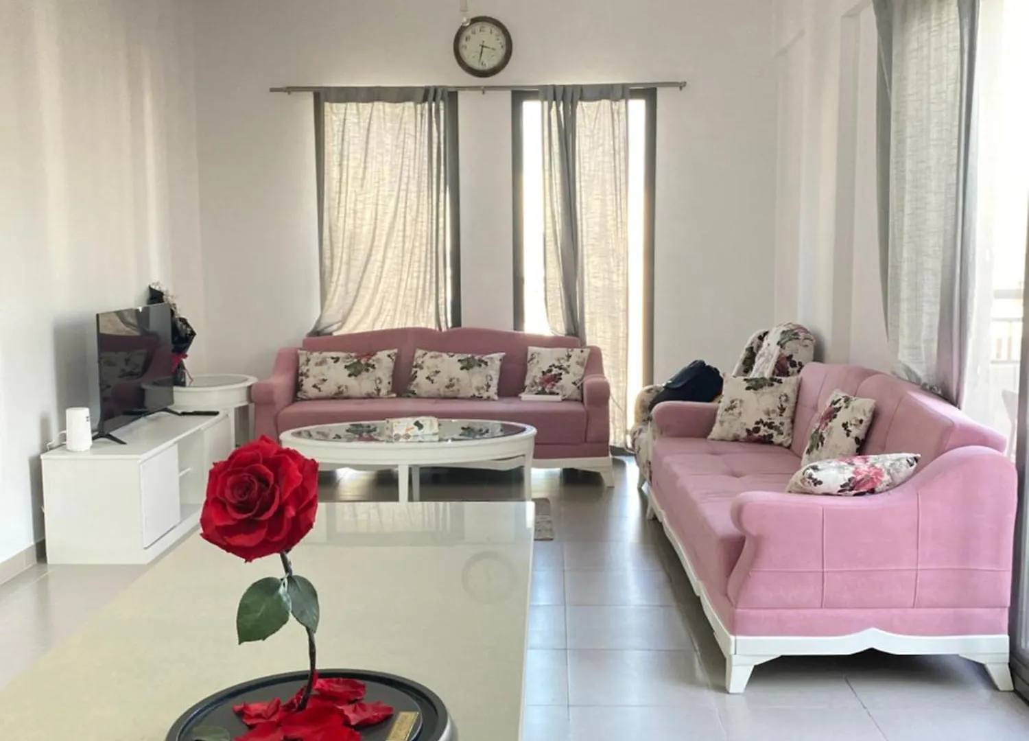 Lovely Calm 3Br Apt Easy Accessibility To Central Dubai With Huge Balcony And Pool View Town Square