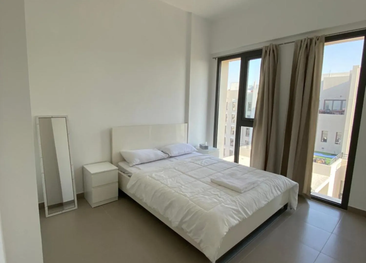 Apartment Lovely Calm 3Br Apt Easy Accessibility To Central Dubai With Huge Balcony And Pool View Town Square United Arab Emirates