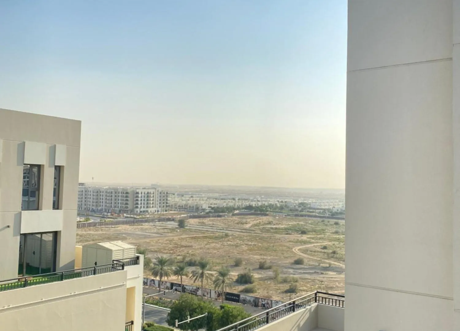 Apartment Lovely Calm 3Br Apt Easy Accessibility To Central Dubai With Huge Balcony And Pool View Town Square