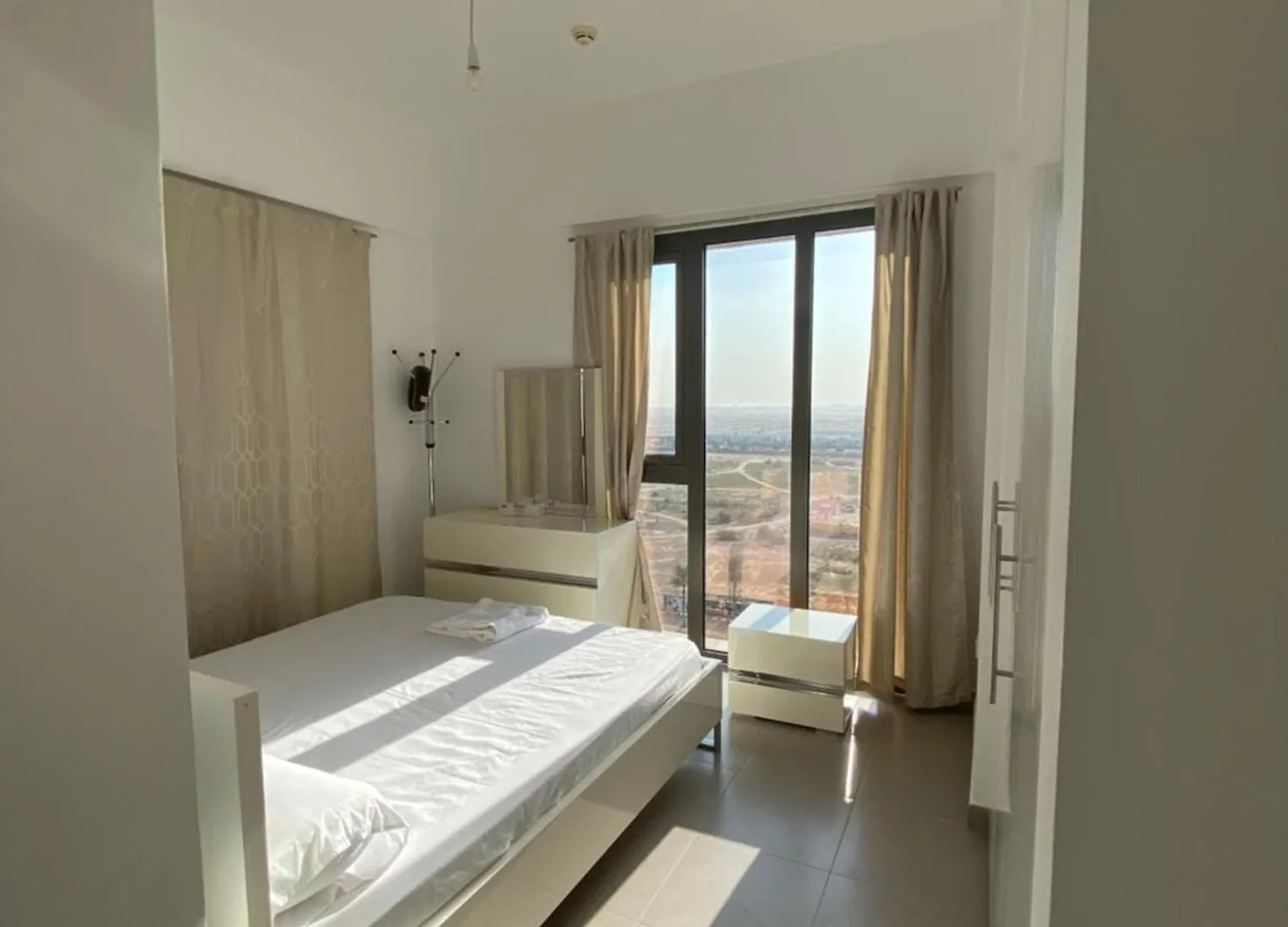 Lovely Calm 3Br Apt Easy Accessibility To Central Dubai With Huge Balcony And Pool View Town Square United Arab Emirates