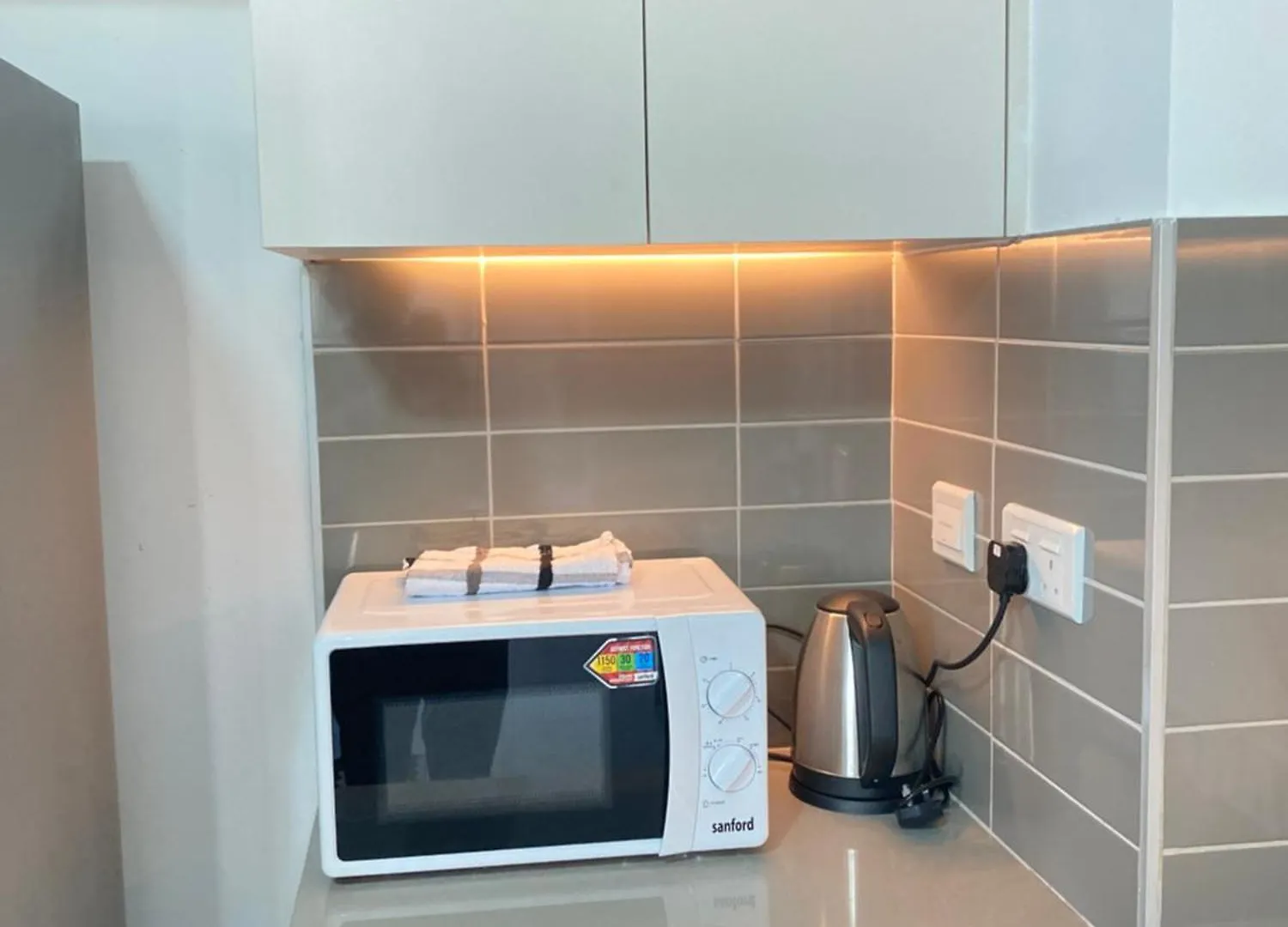 Apartment Lovely Calm 3Br Apt Easy Accessibility To Central Dubai With Huge Balcony And Pool View Town Square